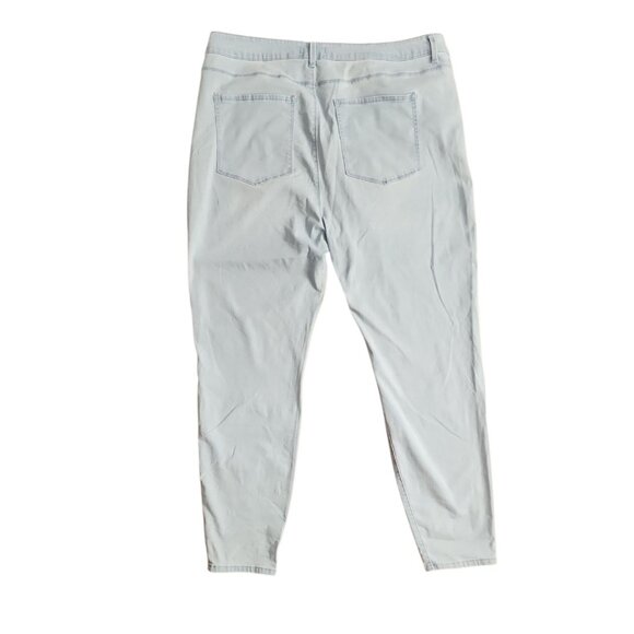 Forever 21 Jeans Womens Plus Size 20 Blue Denim Skinny Light Classic Pockets - Picture 5 of 5